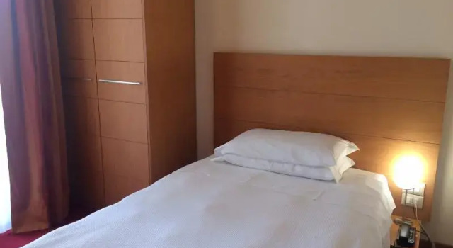 Одноместный номер Standard с балконом Accademia Hotel