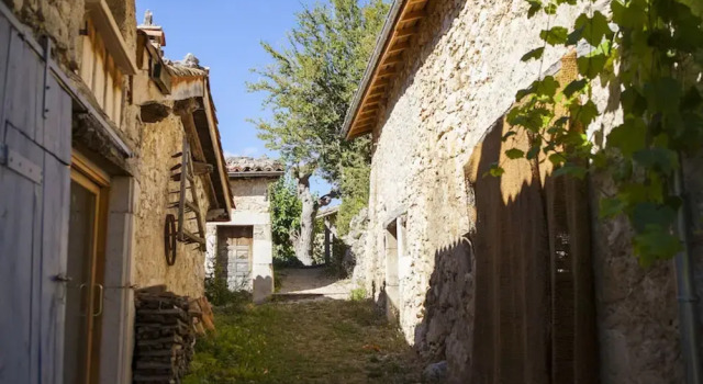 Cellier, Rezervasyon Otel Choranche havuzlu oteller, Yüzme Havuzu