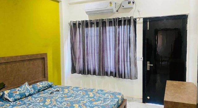 Номер Deluxe Archana Home Stay-Best Hotel in varanasi