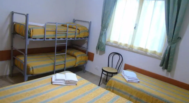 Четырёхместный номер Economy Hotel Zeus