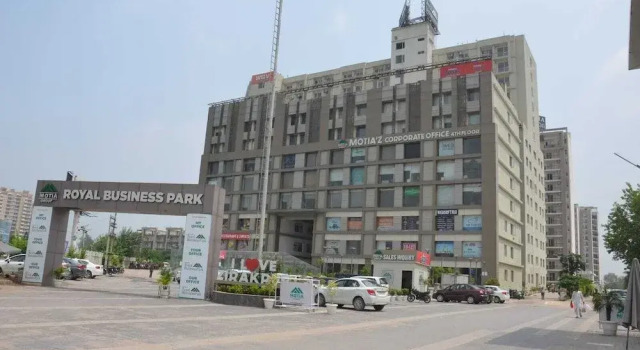 Hotel Maharani Regency, Rezerwuj Hotel Panchkula Delhi