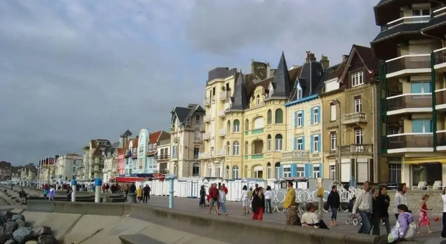 Wimereux 30m2 1 chambre et 1 canapé lit à 2 pas de la plage et du centre