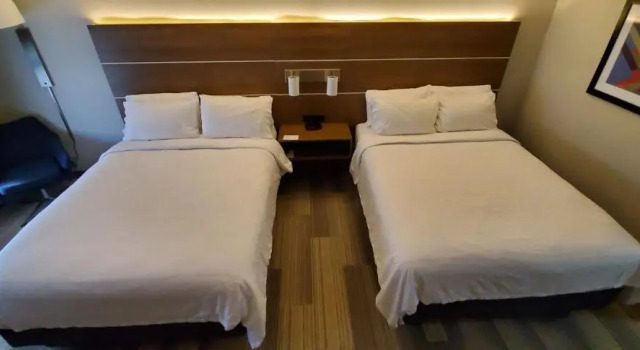 Четырёхместный номер Standard Holiday Inn Express Hotel & Suites Kinston by IHG