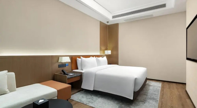 Days Hotel by Wyndham Zhengzhou Zhengdong New District, Book Hotel Zhengzhou Henan
