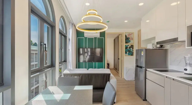Апартаменты Standard с балконом и с видом на внутренний двор One bedroom Palmetto Condo Karon A608