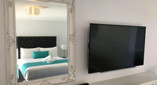 Двухместный номер Standard с видом на воду Araluen Motor Lodge