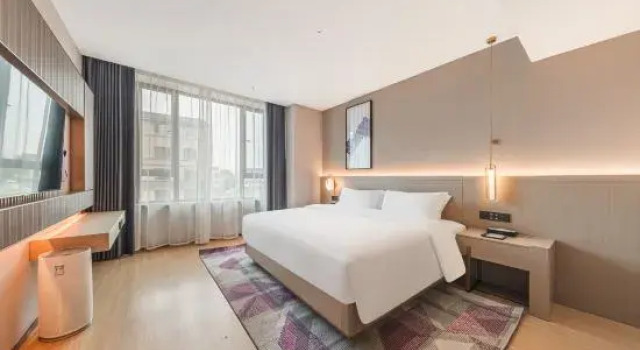 Люкс Business Lifeng Hotel (Turks Bagua City Off Street)