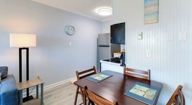 Beachfront Family Condo w/ Stunning Views!, Забронировать Апартаменты/квартира Норт-Топсейл-Бич Северная Каролина