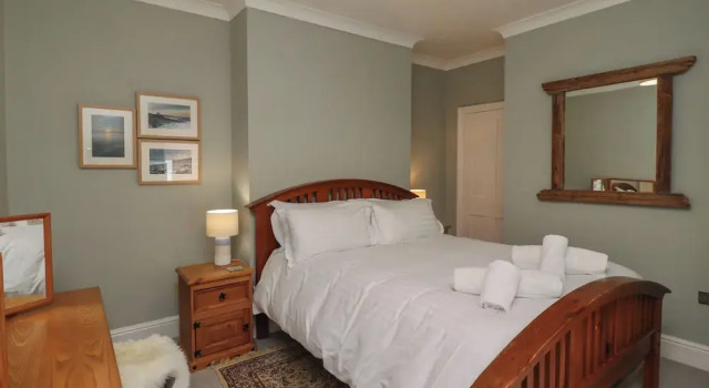 Five Bells Cottage, Забронировать Дом для отпуска Алнмут Нортумберленд, рядом с Гольф-клуб Алнмута