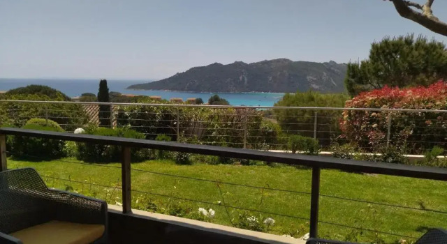 Двухместный номер Deluxe с видом на море Hôtel Alivi Di Santa Giulia