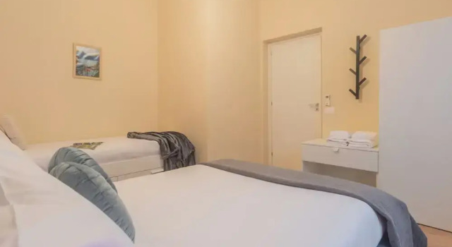 Simar Apartments nearby Como SG Train Station by Rent All Como, Забронировать Апартаменты/квартира Комо Озеро Комо, рядом с Como Cathedral