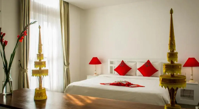 Одноместный номер Standard The Frangipani Royal Palace Hotel