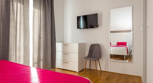 Amazing Home in Siveric with Hot Tub, Sauna & WiFi, Забронировать Отель Отели Дрниш 4 звезды, 4*