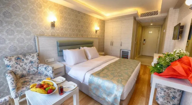 Четырёхместный номер Superior New Florenta Hotel