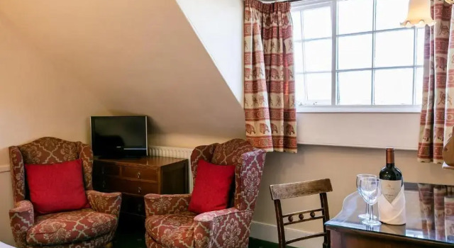 Двухместный номер Standard Мансарда Ednam House Hotel