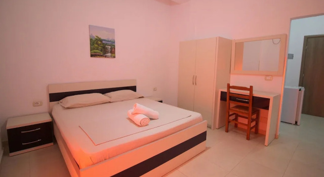 Двухместный номер Standard с балконом Hotel Argjiro