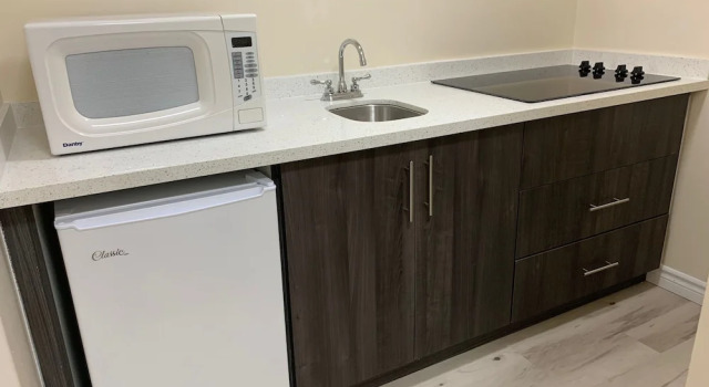 Четырёхместный семейный номер Standard King Hotel