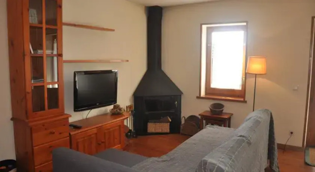 Apartaments Turístics Puigcerdà - Age, Reserva ahora Hotel Hoteles en Age con piscina, Piscina
