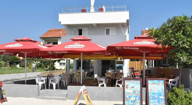 Modern Apartment in Pakostane With Barbecue, Забронировать Апартаменты/квартира Пакоштане Задарская жупания