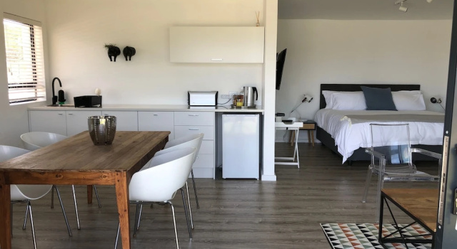 Двухместный люкс Silver Oak Deluxe Karee Manor Guesthouse