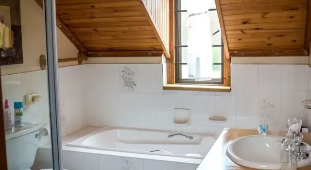 Двухместный номер Economy с балконом Jennys Guest House