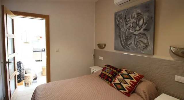 Elegant Holiday Home in Empuriabrava With Pool, Забронировать Отель Отели Эмпуриабравы 3 звезды, 3*