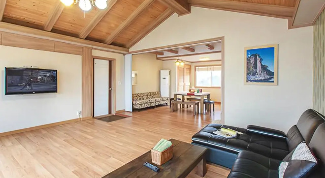 Jecheon Marine Hill Pension, Prenota Hotel Jecheon Chungcheongbuk-Do