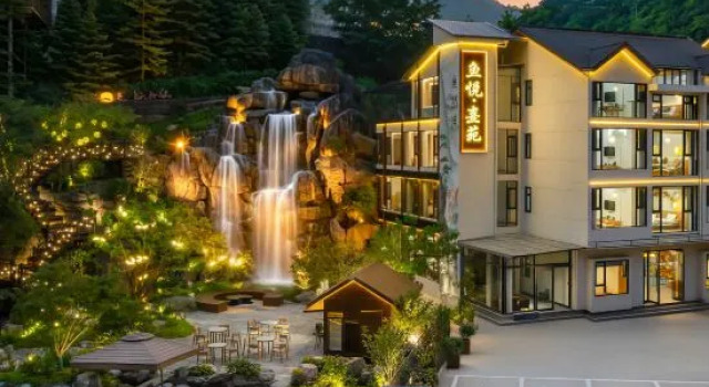 Yu Yue · Xi Yuan | Villa · Waterfall Stream Resort Homestay, Забронировать Курортный отель Шэньнунцзя Хубэй