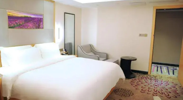 CYBO Station SSAW Hotel Guangzhou Hualin Temple Subway Station, Забронировать Отель Ли-Ван Гуанчжоу, рядом с Пешеходная улица Шансяцзю
