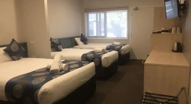 Leumeah Lodge, Book Hotel Gungahlin 