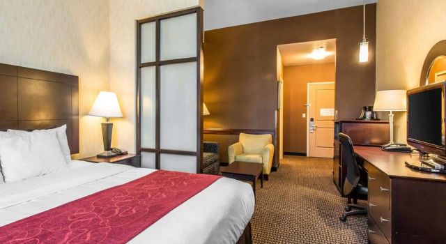 Двухместный люкс Comfort Suites Near City of Industry - Los Angeles