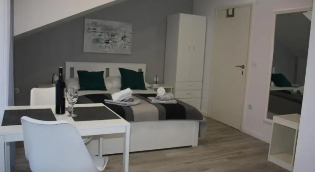 Apartments Petra