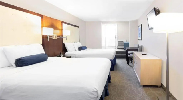 Четырёхместный номер Standard с частичным видом на море Aqua Blue Hotel