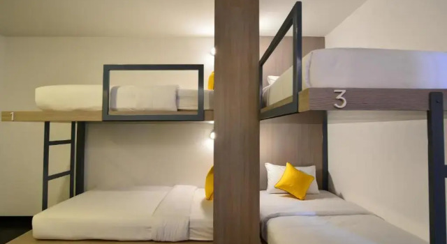 Кровать в общем номере (женский номер) Wake Up Aonang Hotel