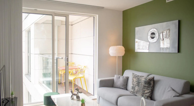 Comfy Studio with Balcony in Heart of Shoreditch