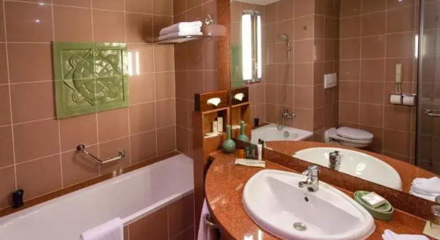 Номер Standard Hilton Hanoi Opera