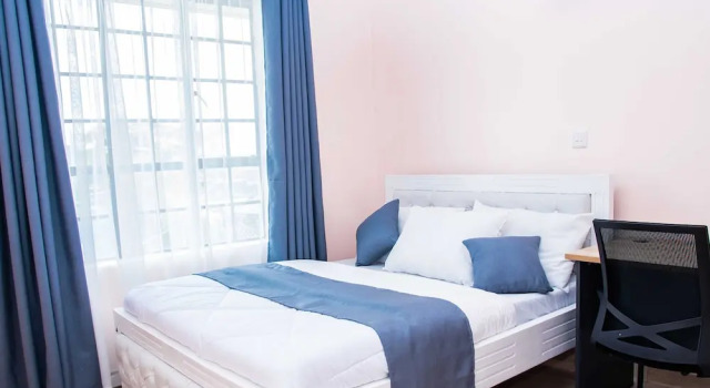 Номер Economy Karolinas Homestay Near JKIA