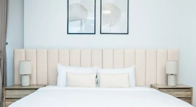 LUX - Dubai Marina Waterfront Suite 2, Забронировать Отель Дубай-Марина , рядом с Dubai Marina Yacht Club
