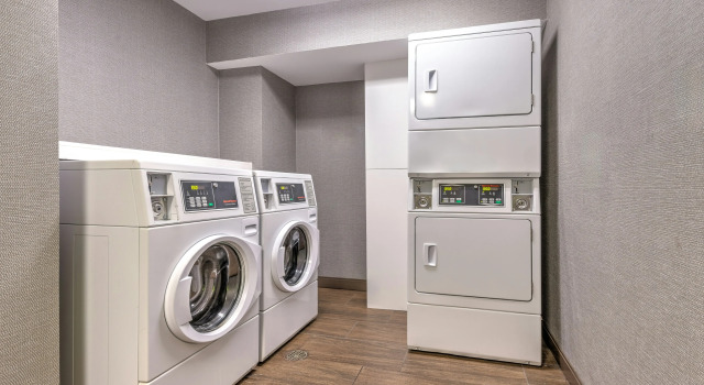 Hampton Inn Phoenix Midtown Downtown Area, Забронировать Отель Энканто 