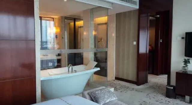 Люкс Grand Skylight CIMC Hotel Yangzhou Yangzijiang North Road