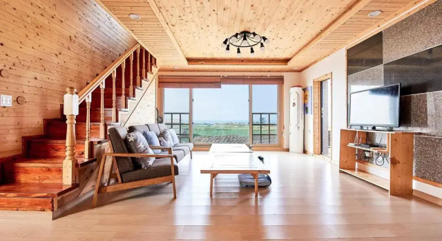 Коттедж с 4 комнатами Stay In Jeju