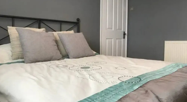 Stylish 2 Bed House in Superb Greenwich Location, Забронировать Отель Отели Лондона 3 звезды, рядом с Гринвичский парк, 3*