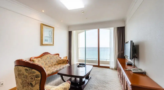 Люкс с видом на море Hotel Maremons