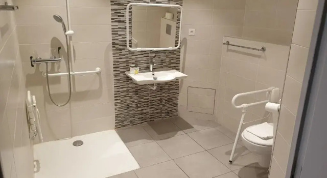 Трёхместный номер Standard Hôtellerie Saint Yves