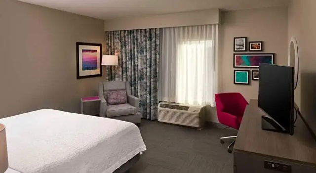 Студия Hampton Inn & Suites Asheville Biltmore Area
