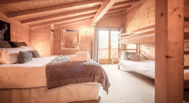 Luxury Holiday Home in La Côte-d'arbroz With Sauna