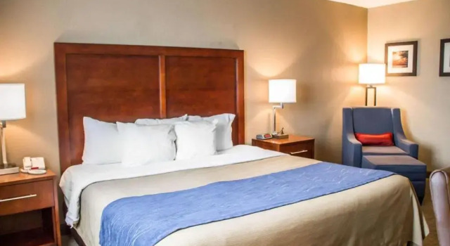 Люкс Superior Comfort Inn & Suites Fremont