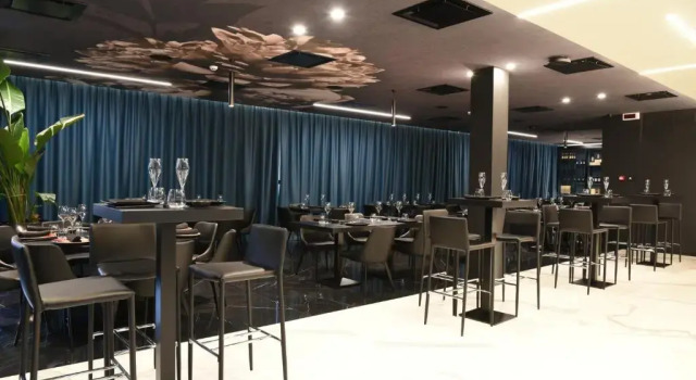 DEMSI Palace Hotel & Restaurant