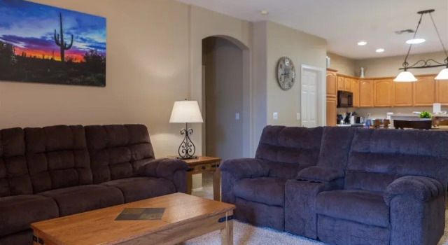 4BR Newly Furnished Home w/ Pool Heater, Book Feriehus Litchfield Park Arizona
