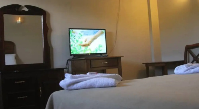 Villa Rosa Hotel & Restaurant